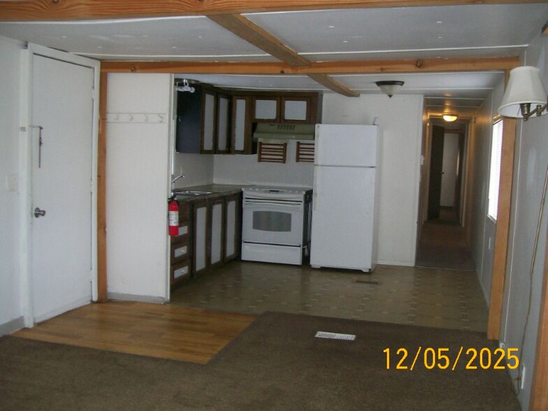 Building Photo - 3098 Springhill Rd