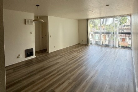 Primary Photo - 2211 Carleton St