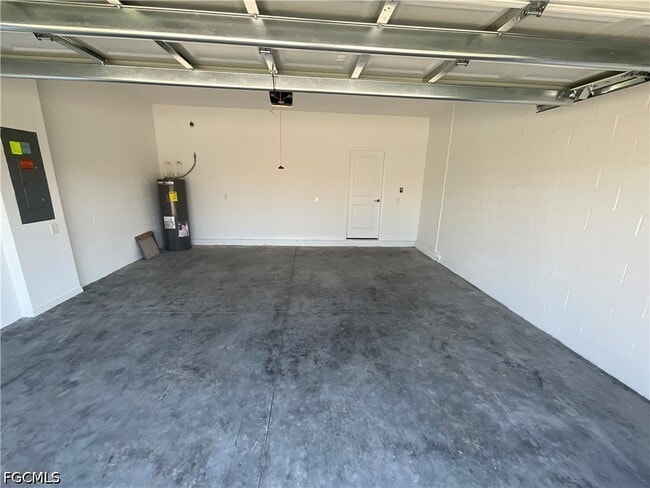 Building Photo - 14570 Palamos Cir