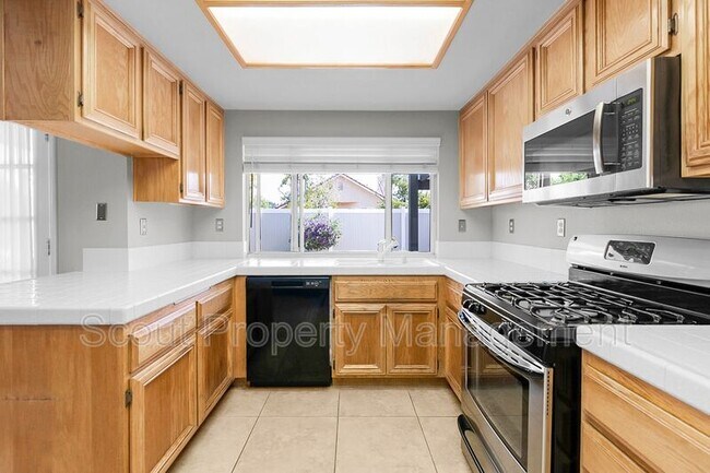 Building Photo - 39892 N General Kearny Rd