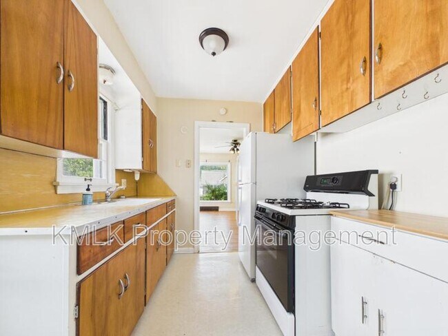 Building Photo - 1274 Collinwood Ave