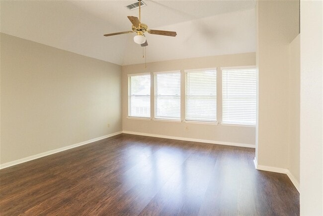 Building Photo - 16434 Concord Falls Ln