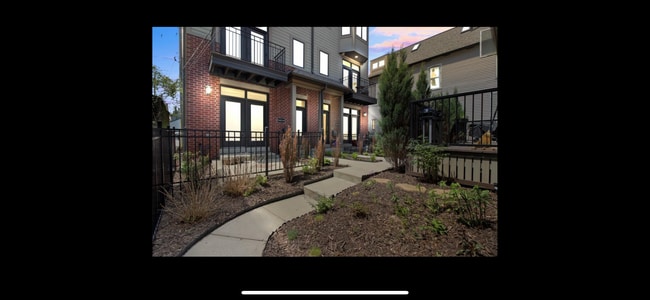 Primary Photo - 1681 N Humboldt Ave