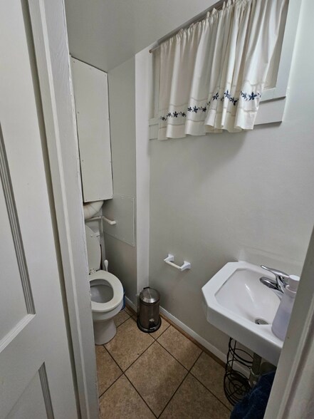 Building Photo - 7421 Grace St