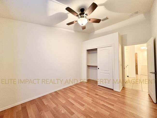 Building Photo - 7159 E Cherrywood St