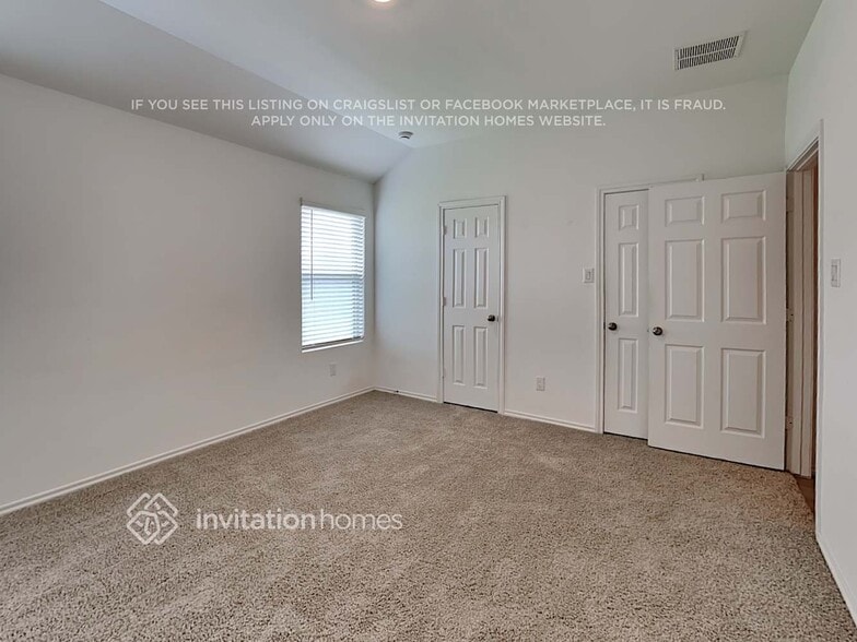 Building Photo - 24110 Mustang Run Dr