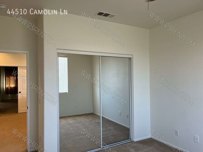 Building Photo - 44510 Camolin Ln