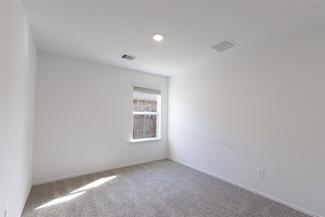 Building Photo - 24330 Saddlestone Green Dr
