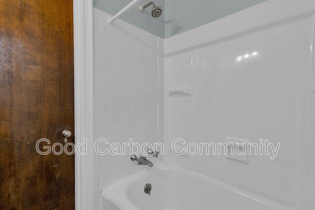 Building Photo - 29 Benwood Ave