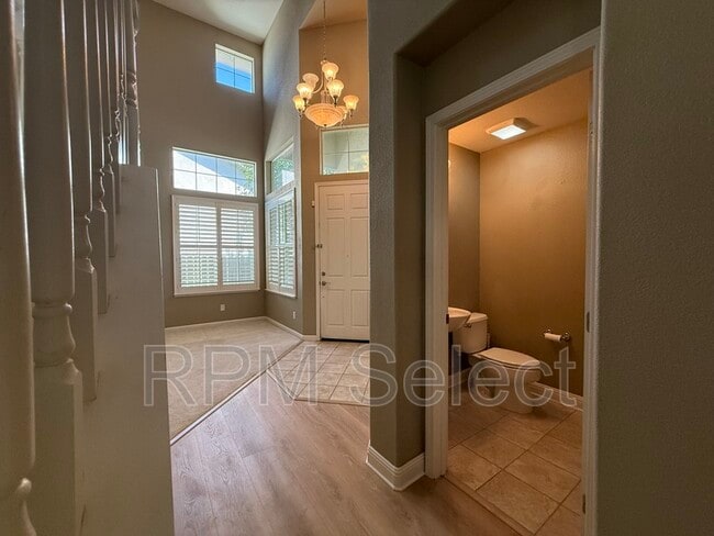 Building Photo - 637 Lavastone Dr