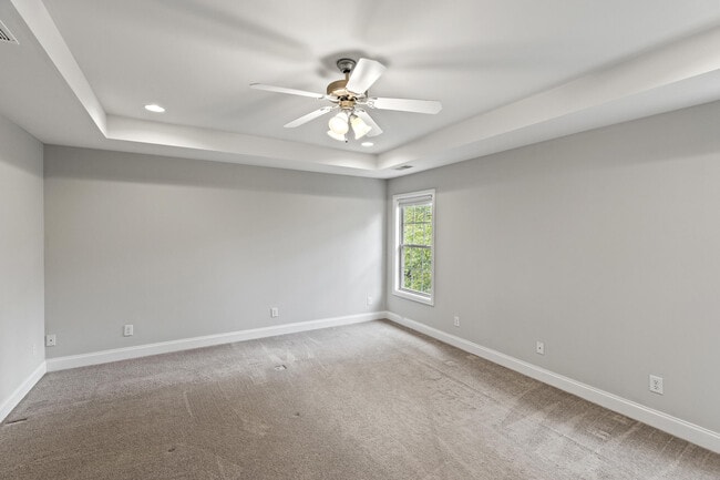 Building Photo - 2505 Eastway Dr