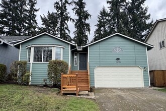 Building Photo - 13235 SW Barberry Dr