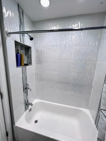 Building Photo - 2330 N Lockwood Ave