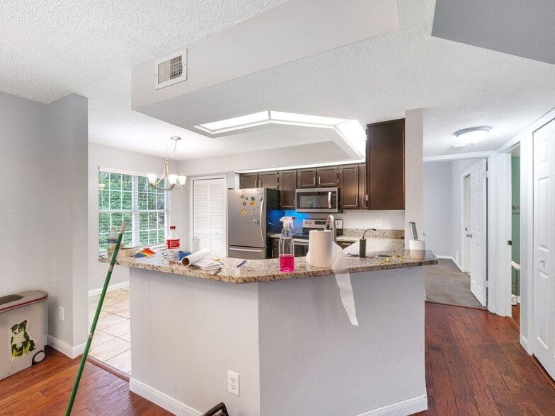 Building Photo - 2758 Waymeyer Dr