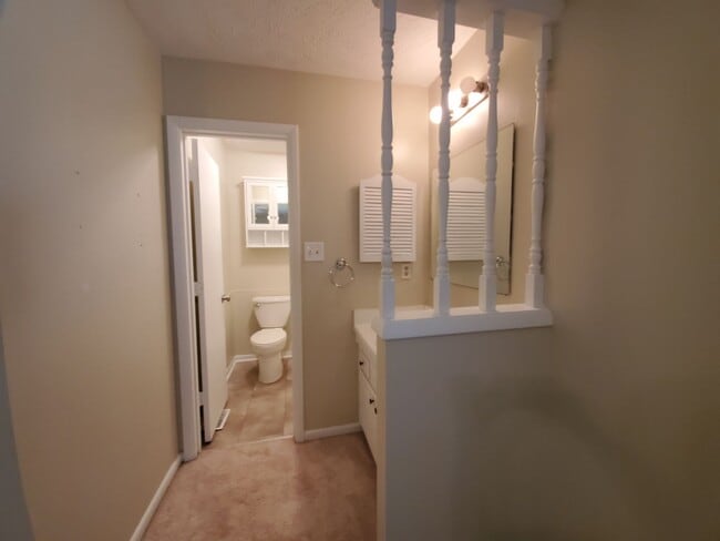 Building Photo - 6400 Hollyhock Ct