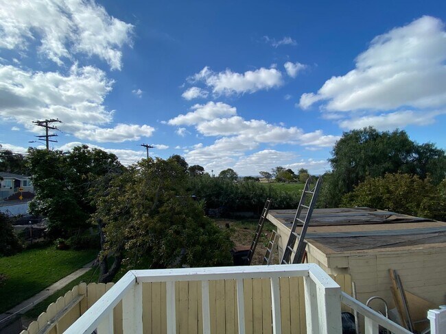Building Photo - COMING SOON - NEWLY RENOVATED 3BD+1BA HOME