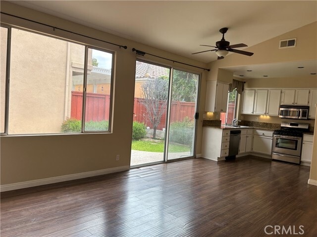 Building Photo - 13393 N Johnson Ct