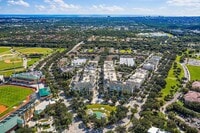 Building Photo - 1203 Town Center Dr