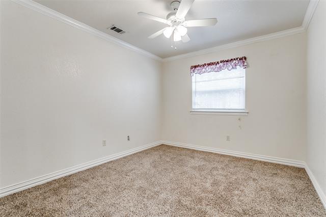 Building Photo - 719 Koen Ln