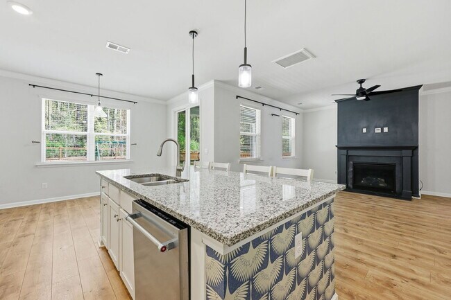 Building Photo - 190 Cherry Grv Dr