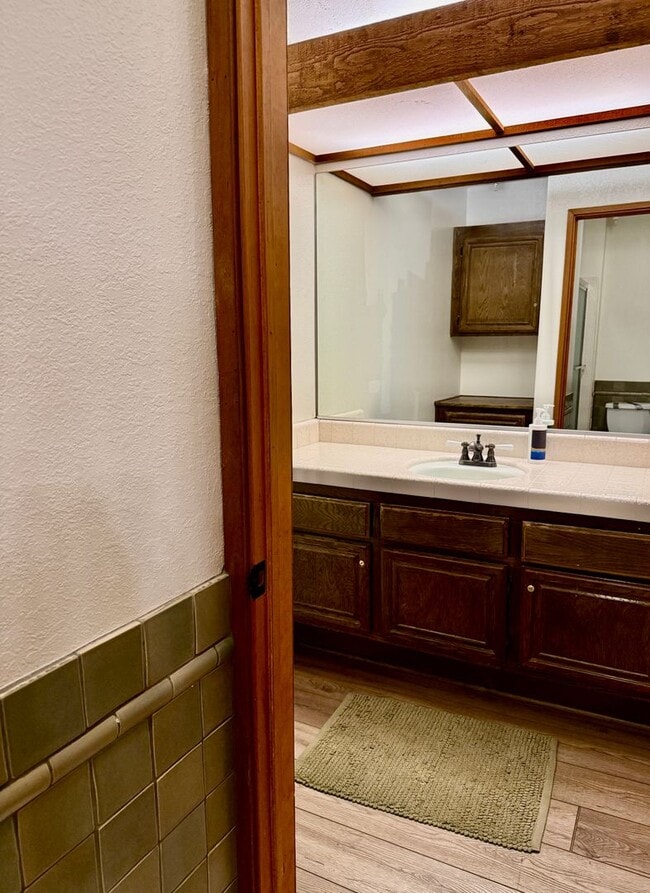 Building Photo - FOR RENT – Aspen Creek Condo in Mammoth Lakes