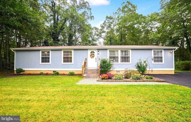 Primary Photo - 21635 Atalanta St