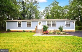 Building Photo - 21635 Atalanta St