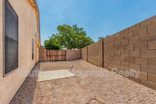 Building Photo - 29628 N Candlewood Dr