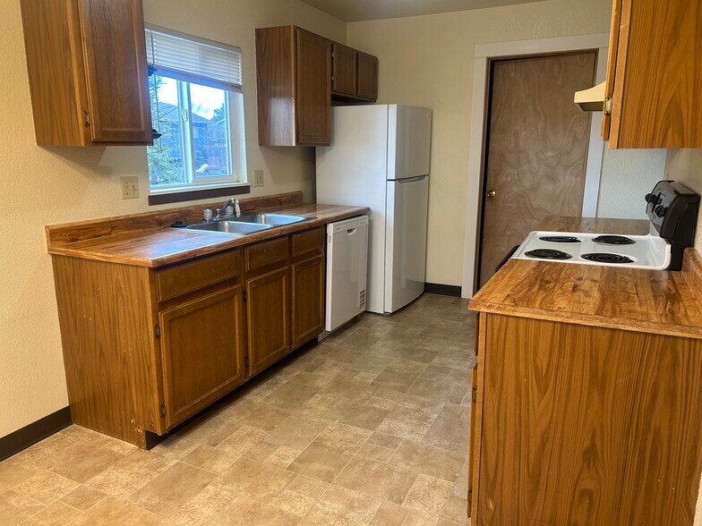 Building Photo - 4022 Garden Ct