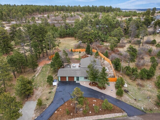Building Photo - 15632 S Ray Dr