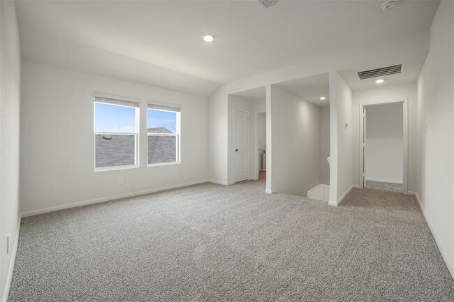 Building Photo - 313 LAS LOMAS Dr