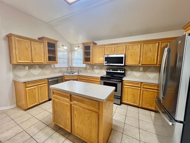 Building Photo - AVAILABLE NOW; APPLY AT OUR WEBSITE TODAY!!