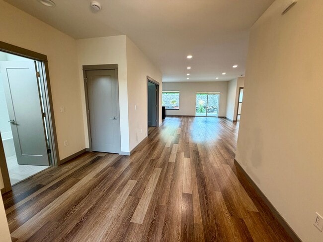 Building Photo - 4503 Tayhill Wy