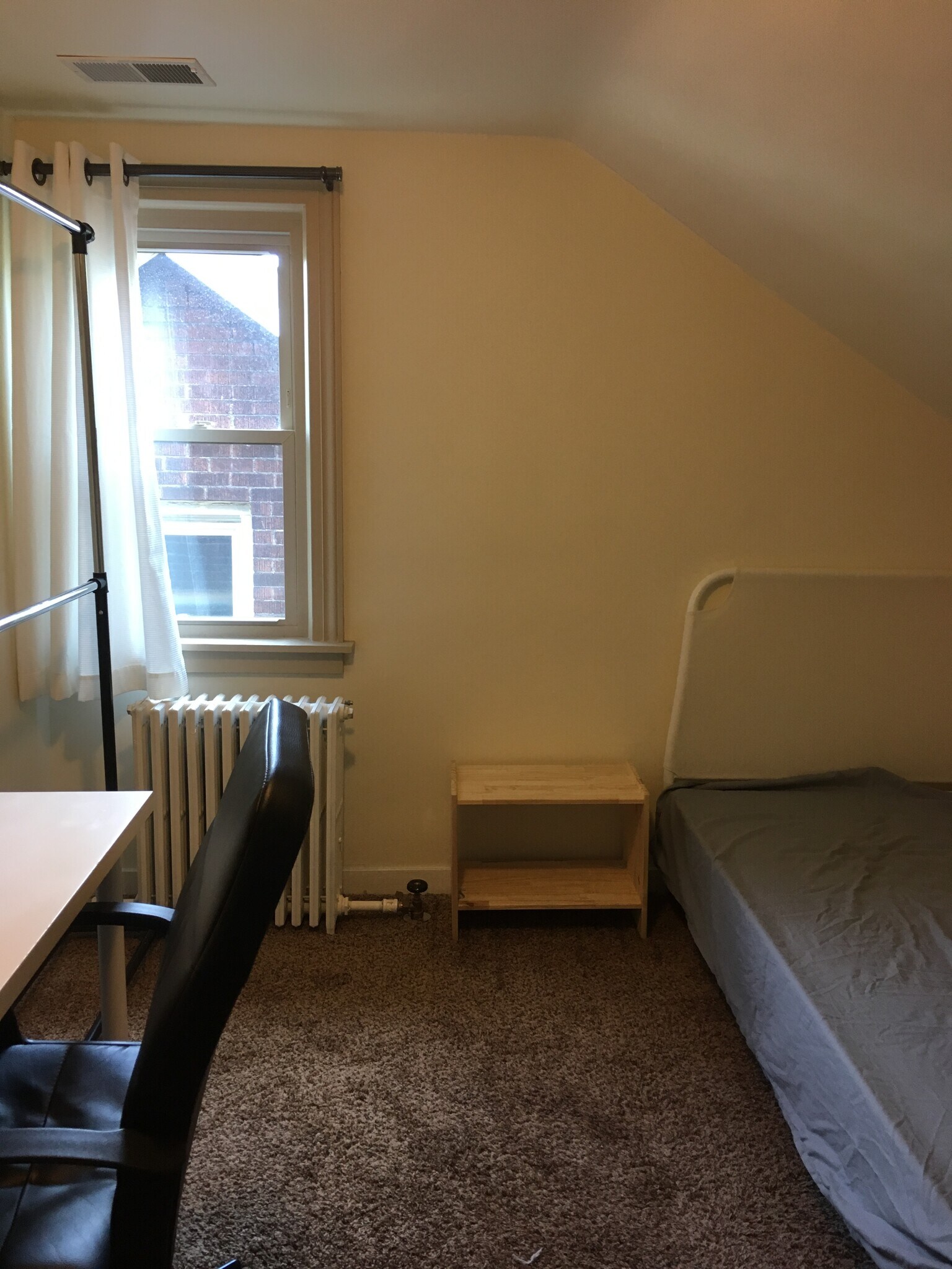 Building Photo - 5459 Fair Oaks St