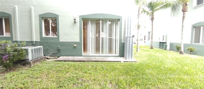 Building Photo - 2616 SE 14th Ave