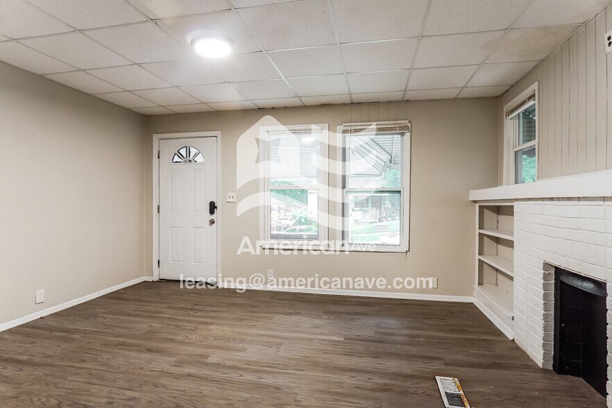 Building Photo - 5412 Ave J