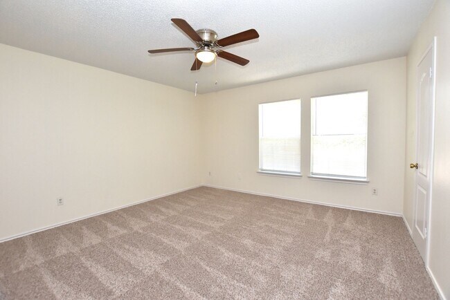 Building Photo - PKR - Round Rock / Pflugerville Houses