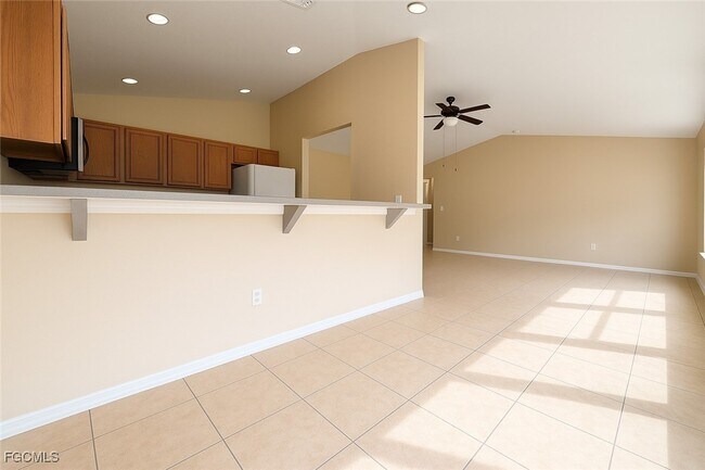 Building Photo - 351 Justice Ave