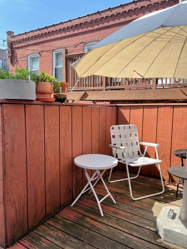 Building Photo - 1222 N Campbell Ave