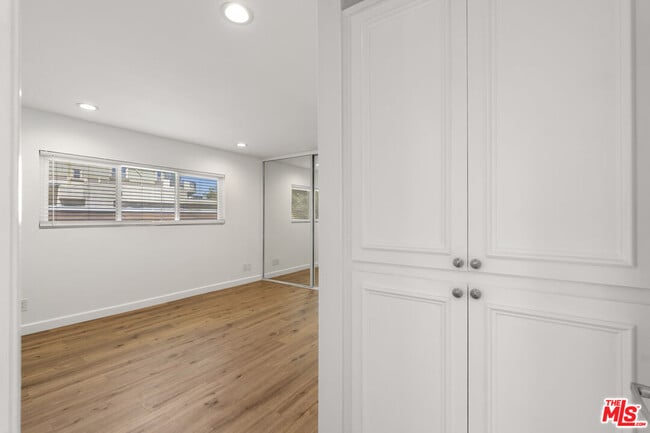Building Photo - 4238 Whitsett Ave