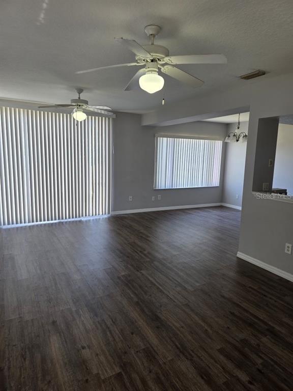 Building Photo - 103 Coconut Palm Way