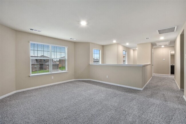 Building Photo - 290 Moonstone Way