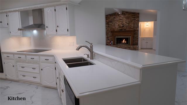 Building Photo - 2300 Monticello Cir