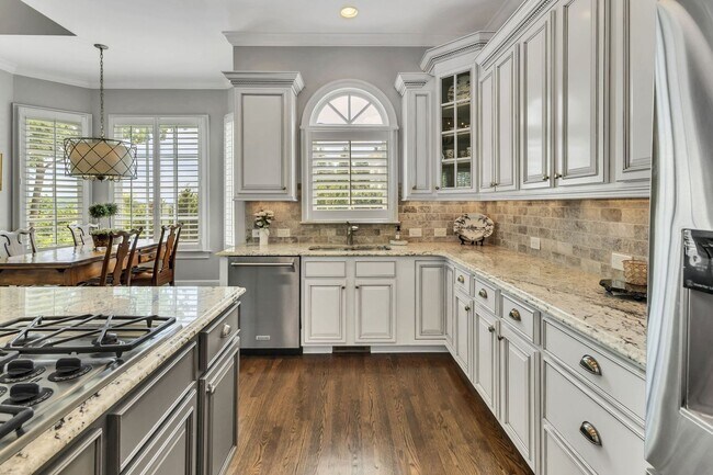Building Photo - Fully Furnished 4 Bedroom, 3.5 Bath w/ 3 Car Garage and Unfinished Basement in Governors Club