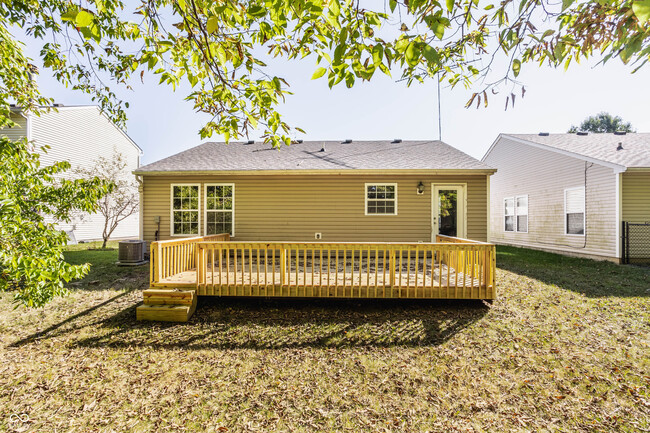 Building Photo - 13076 N Becks Grove Dr