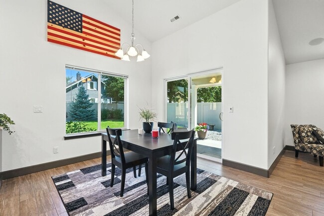 Building Photo - Gorgeous Hayden Home For Rent!