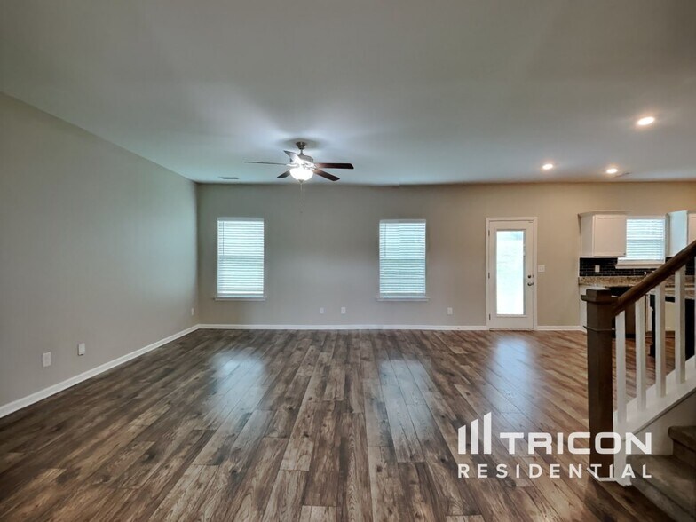 Building Photo - 333 Turney Ln