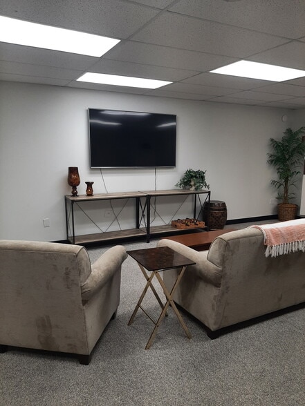 Building Photo - 125 Broad St