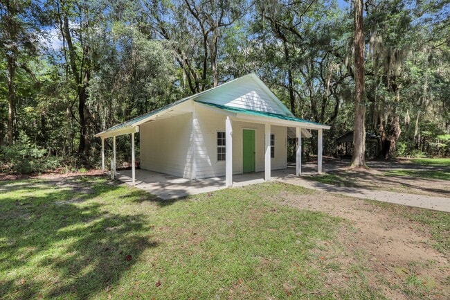 Building Photo - 298 Little Oak Rd