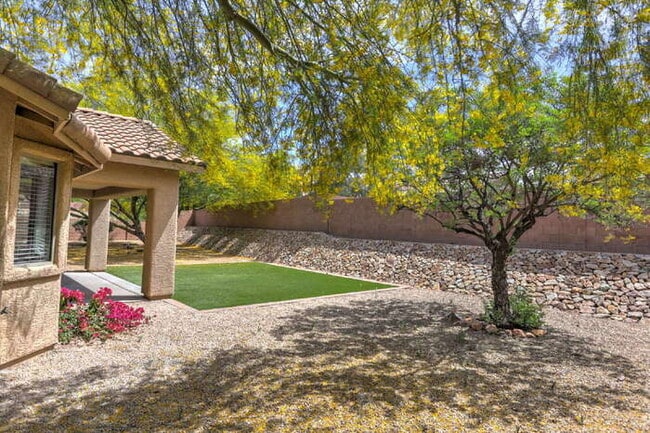 Building Photo - Madera Highlands